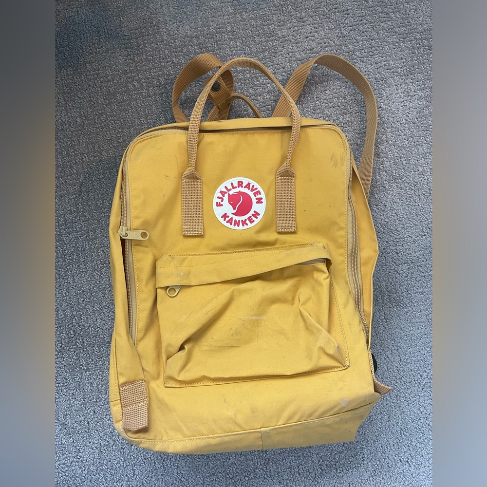 Fjallraven KÅNKEN backpack